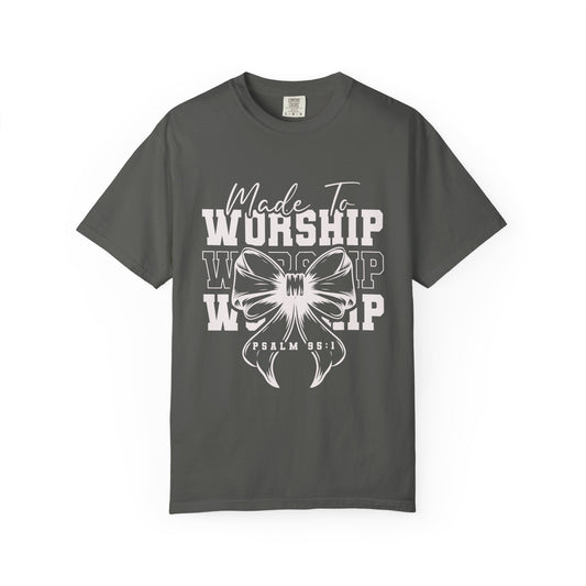 Made to Worship T-Shirt – Comfort Colors Christian Tee, Faith-Based Apparel, Psalm 95:1 Shirt, Church Outfit, Gift for Believers, Garment-Dyed Christian Clothing